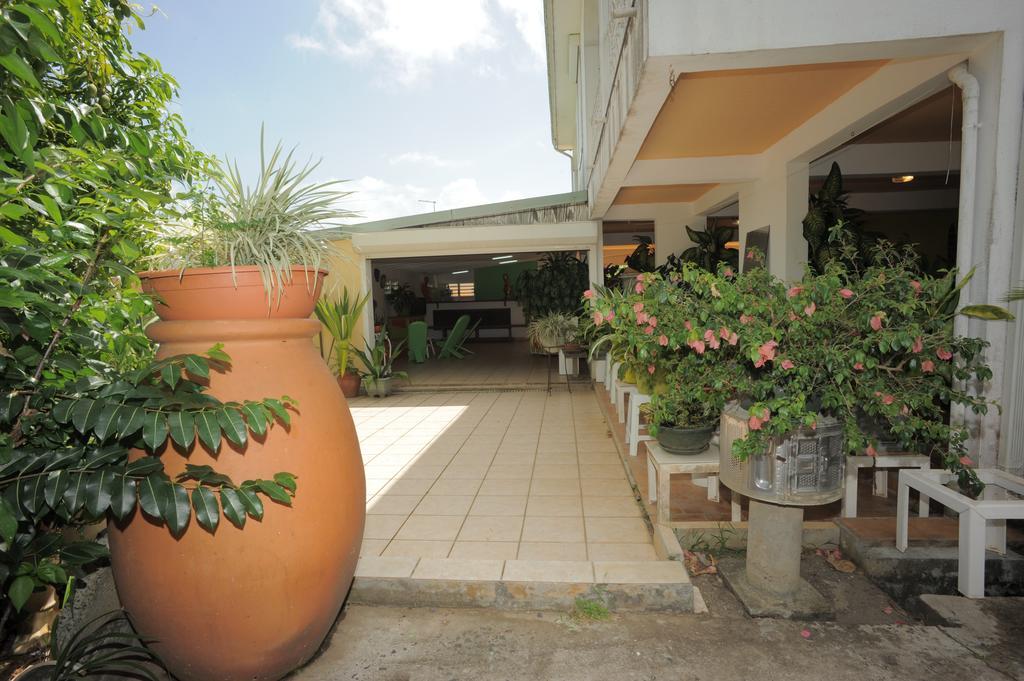 Villa Au Domaine Des Bougainvilliers Sainte-Rose Exterior foto