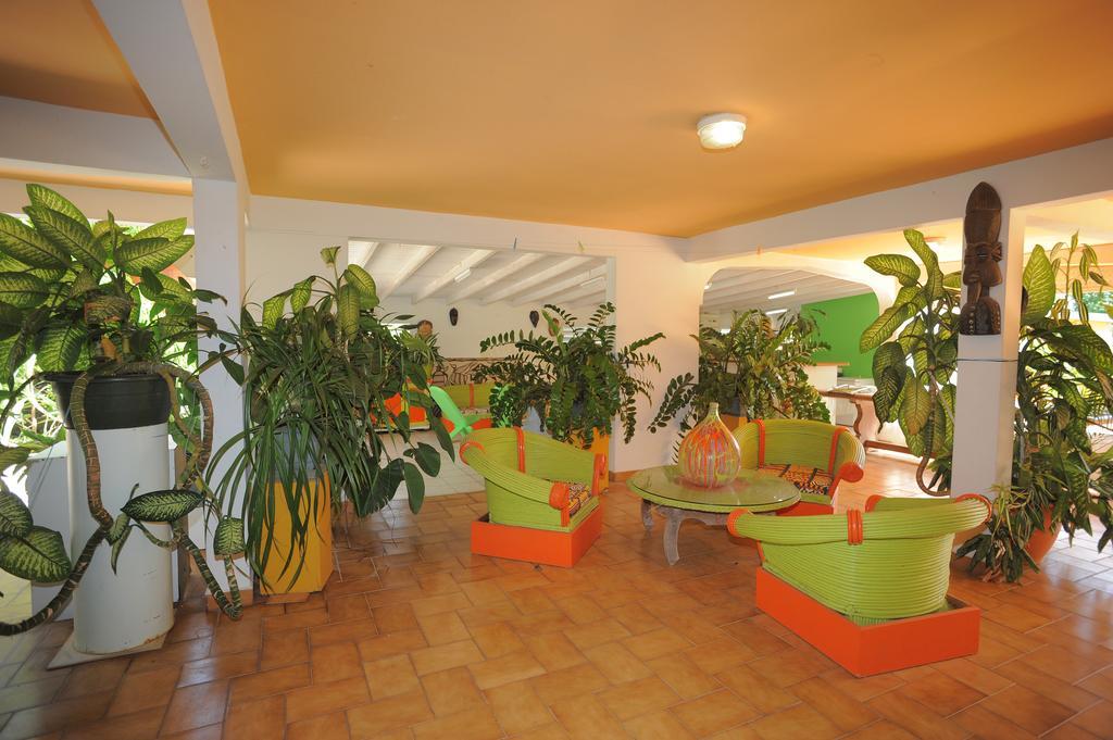 Villa Au Domaine Des Bougainvilliers Sainte-Rose Exterior foto